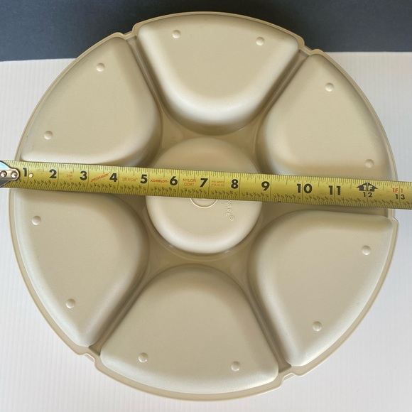 Tupperware Vintage Divided Veggie Deli Party Tray w/Dip Bowl #1665 Almond 3 Pc - Picture 4 of 7